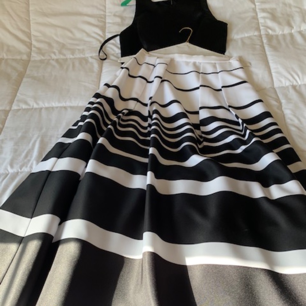 Xscape Size 8